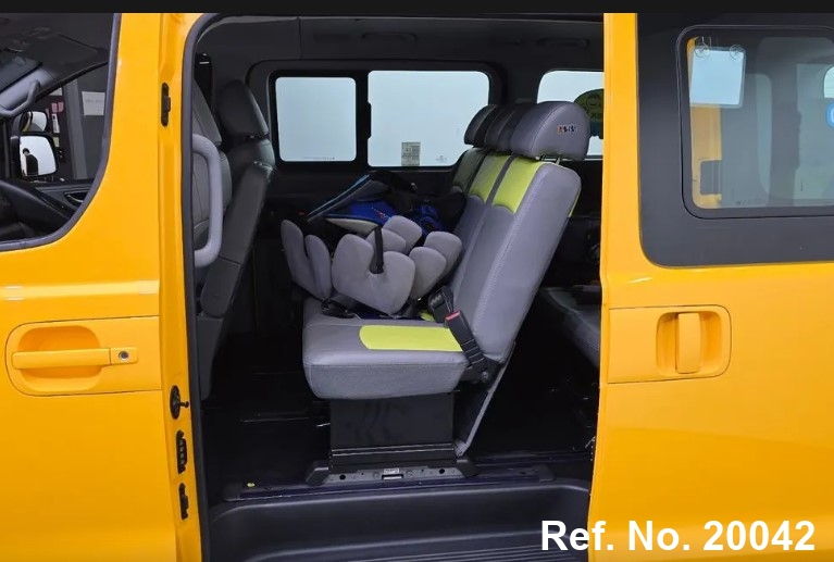  Hyundai / Grand Starex Stock No. 20042